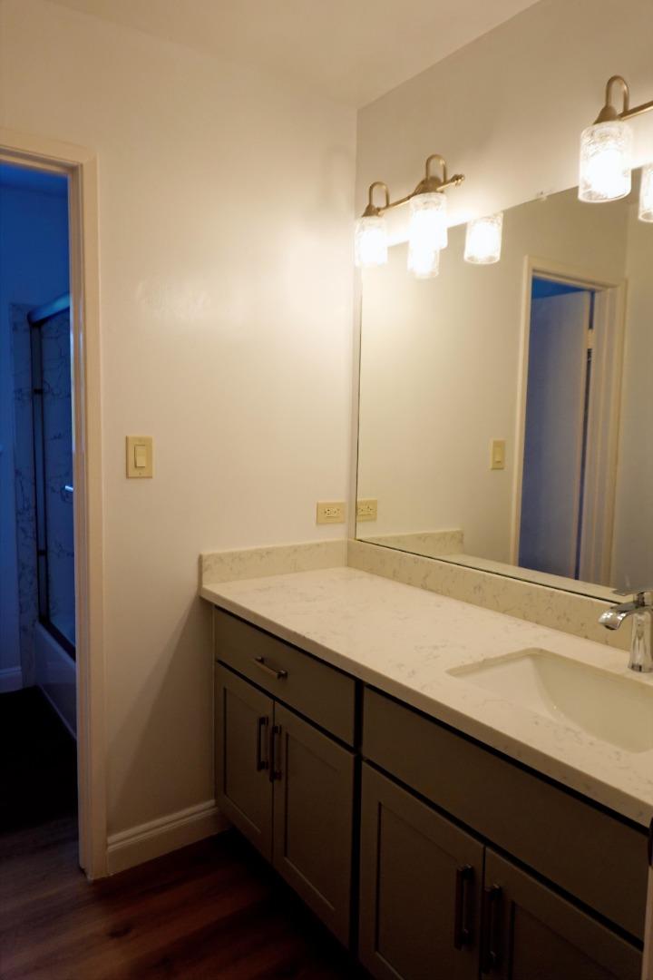 Detail Gallery Image 13 of 21 For 2585 Moraga Dr, Pinole,  CA 94564 - 4 Beds | 2/1 Baths