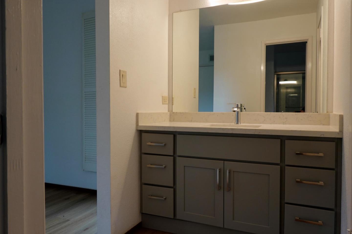 Detail Gallery Image 15 of 21 For 2585 Moraga Dr, Pinole,  CA 94564 - 4 Beds | 2/1 Baths