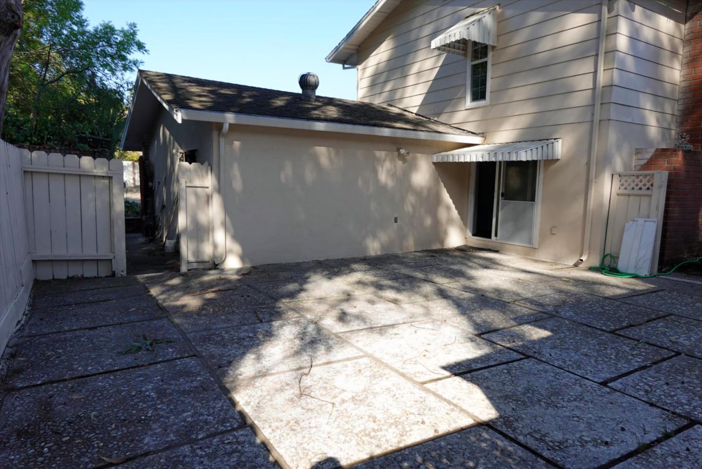 Detail Gallery Image 20 of 21 For 2585 Moraga Dr, Pinole,  CA 94564 - 4 Beds | 2/1 Baths