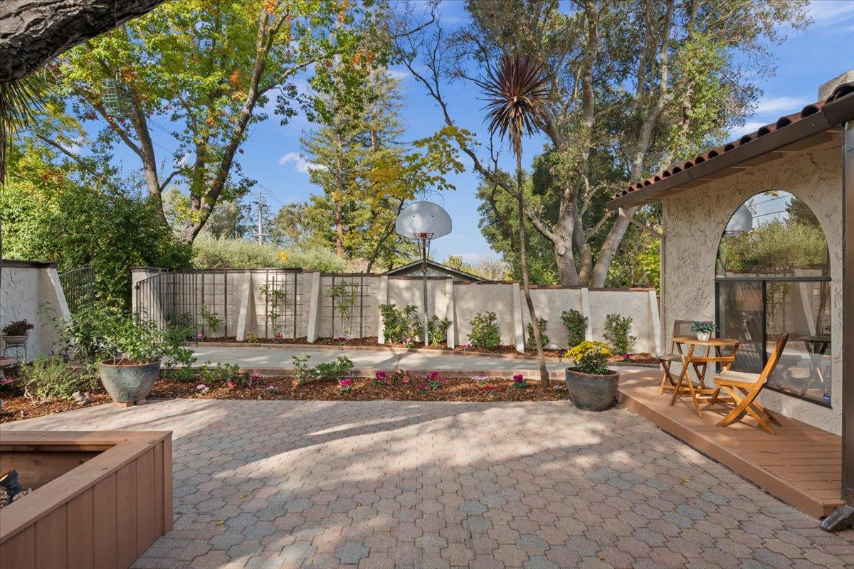 15390 QUITO RD, SARATOGA, CA 95070  Photo 11