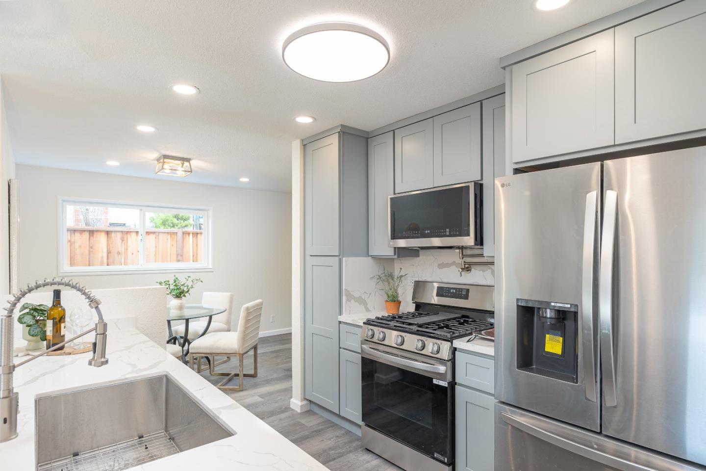 Detail Gallery Image 8 of 26 For 2632 Wright Ave, Pinole,  CA 94564 - 3 Beds | 2 Baths