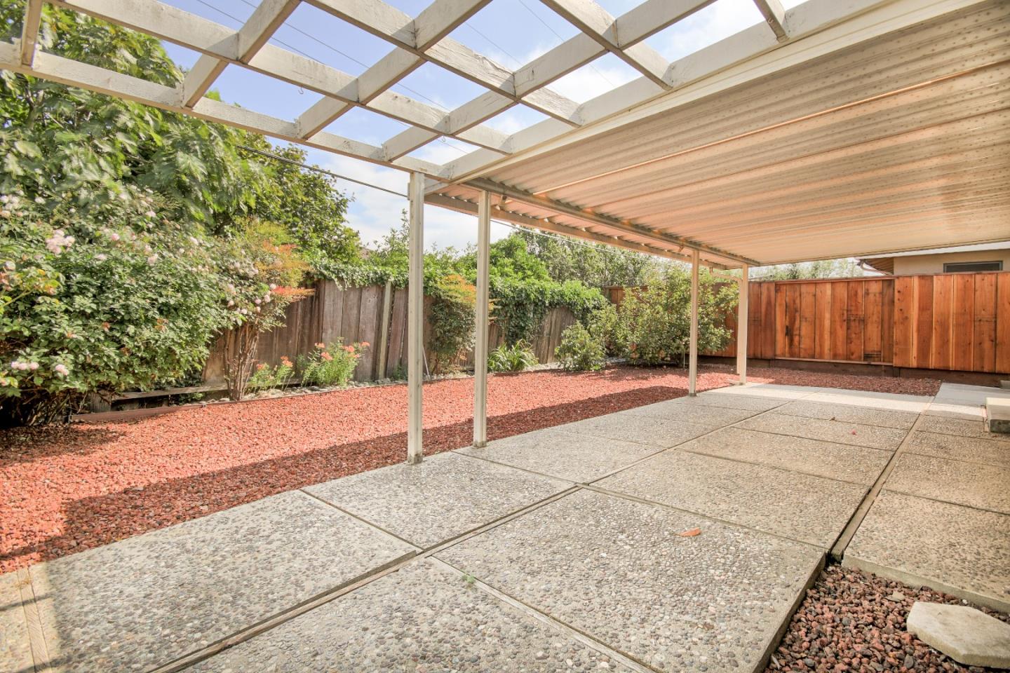 Detail Gallery Image 21 of 23 For 1111 Santa Fe Way, Salinas,  CA 93901 - 4 Beds | 2 Baths