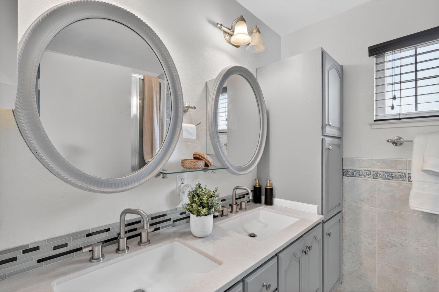 Detail Gallery Image 21 of 28 For 774 River View Dr, San Jose,  CA 95111 - 4 Beds | 3 Baths