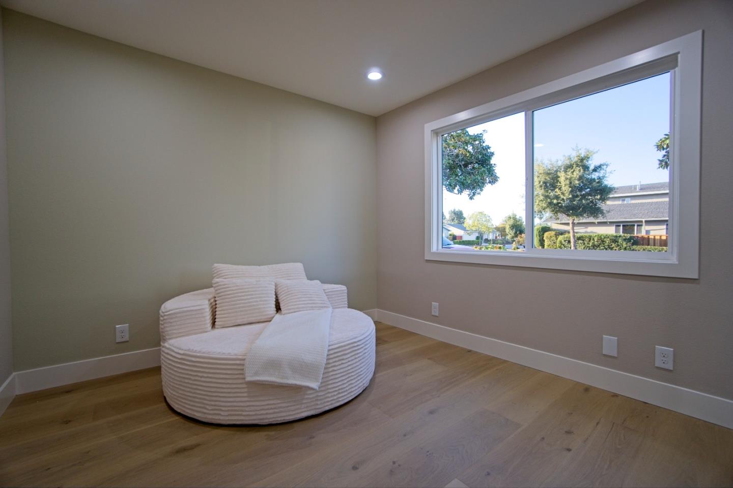 Detail Gallery Image 20 of 27 For 922 Iris Ave, Sunnyvale,  CA 94086 - 4 Beds | 3 Baths