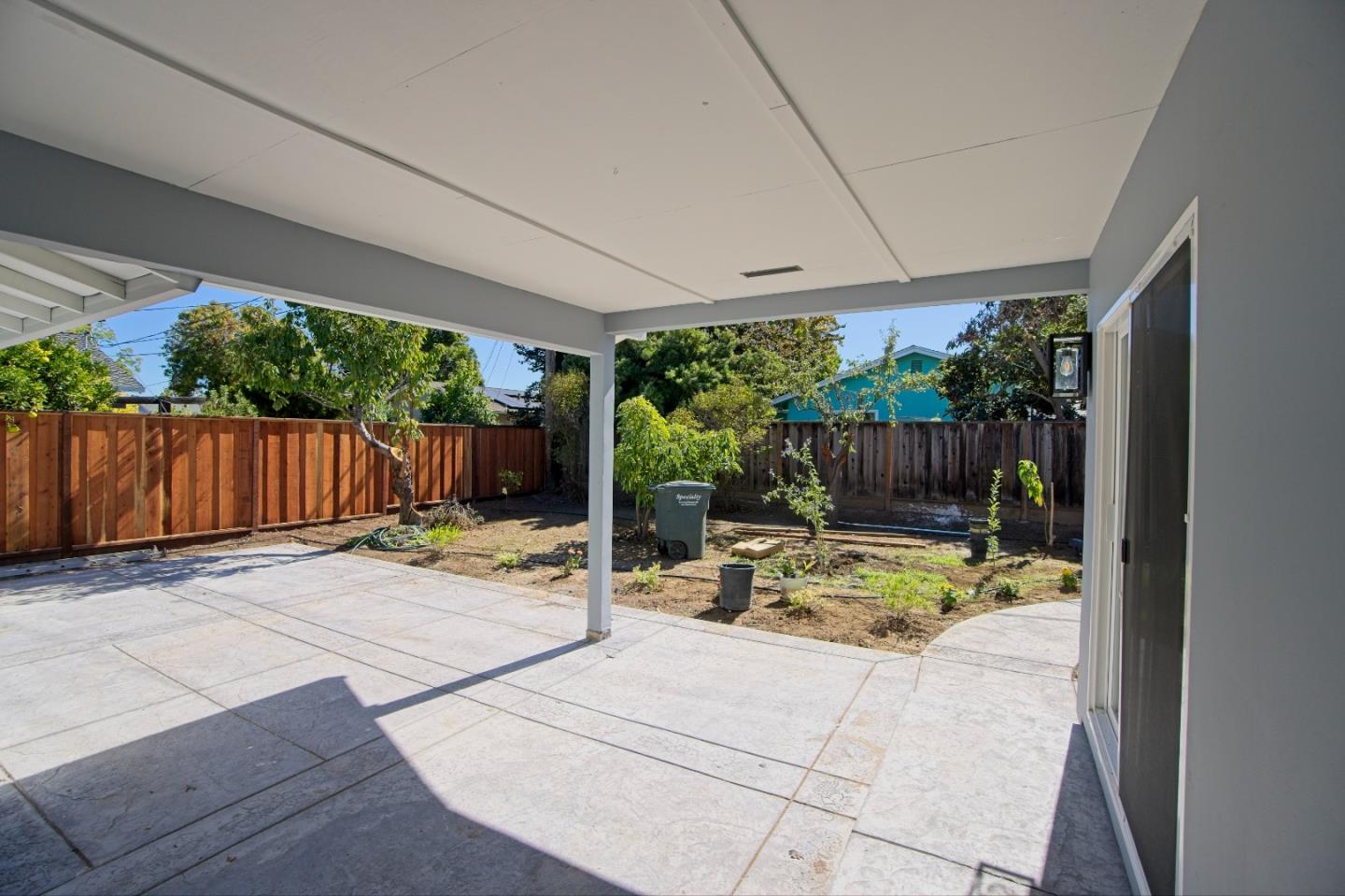 Detail Gallery Image 25 of 27 For 922 Iris Ave, Sunnyvale,  CA 94086 - 4 Beds | 3 Baths