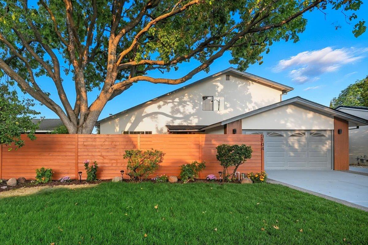 Detail Gallery Image 16 of 113 For 3104 Cherry Ave, San Jose,  CA 95118 - 4 Beds | 3 Baths