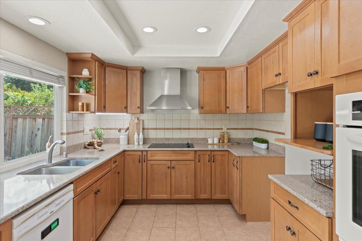 Detail Gallery Image 10 of 50 For 1084 N Hillview Dr, Milpitas,  CA 95035 - 4 Beds | 3 Baths