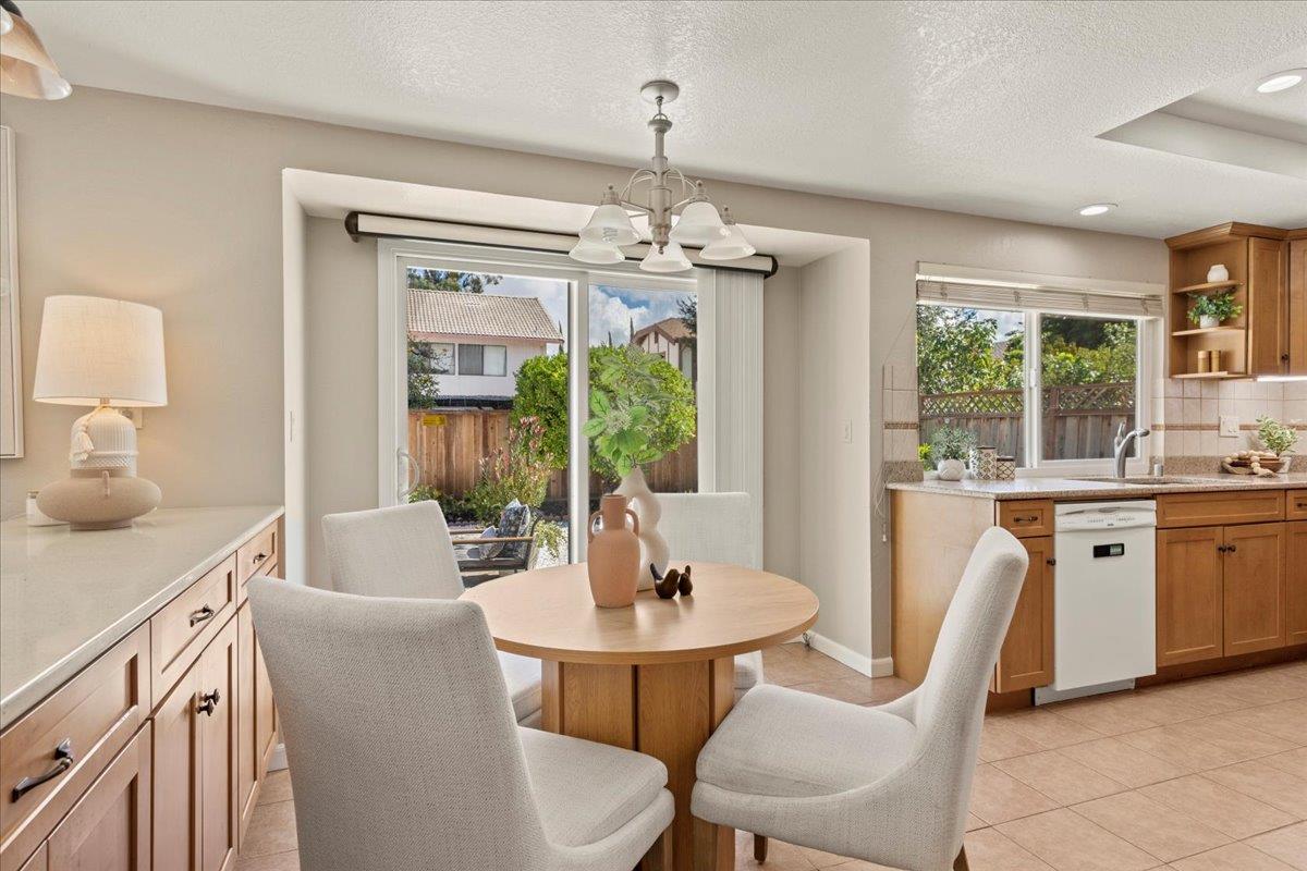 Detail Gallery Image 9 of 50 For 1084 N Hillview Dr, Milpitas,  CA 95035 - 4 Beds | 3 Baths