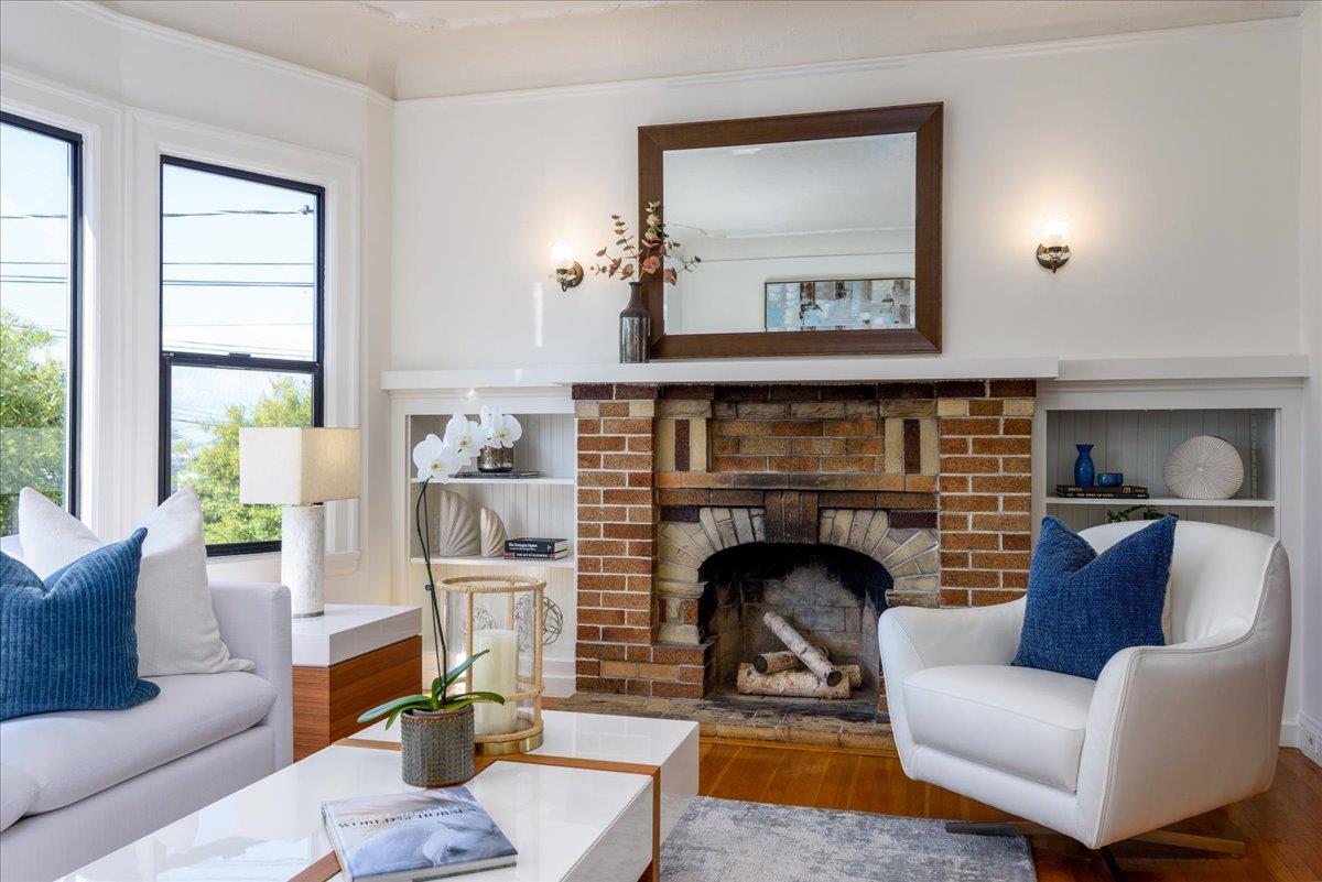 Detail Gallery Image 5 of 24 For 1678 24th Ave, San Francisco,  CA 94122 - 3 Beds | 2 Baths