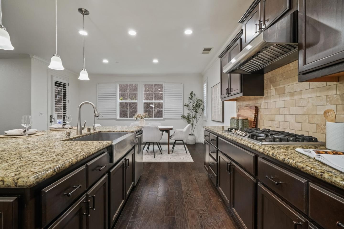 Detail Gallery Image 10 of 70 For 28784 Vista Grande Dr, Hayward,  CA 94544 - 4 Beds | 3 Baths