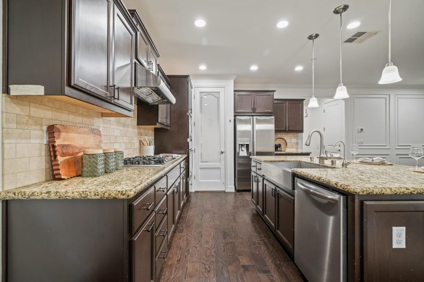 Detail Gallery Image 11 of 70 For 28784 Vista Grande Dr, Hayward,  CA 94544 - 4 Beds | 3 Baths