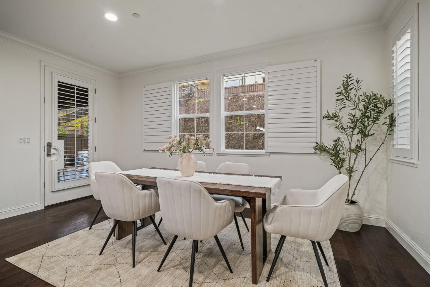 Detail Gallery Image 22 of 70 For 28784 Vista Grande Dr, Hayward,  CA 94544 - 4 Beds | 3 Baths