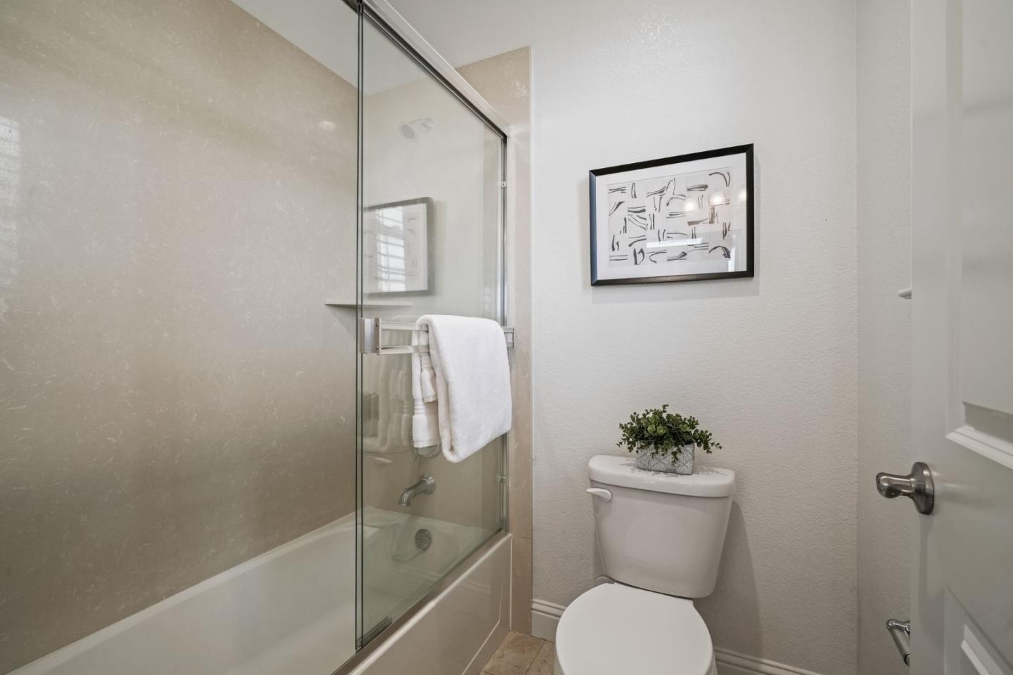 Detail Gallery Image 49 of 70 For 28784 Vista Grande Dr, Hayward,  CA 94544 - 4 Beds | 3 Baths