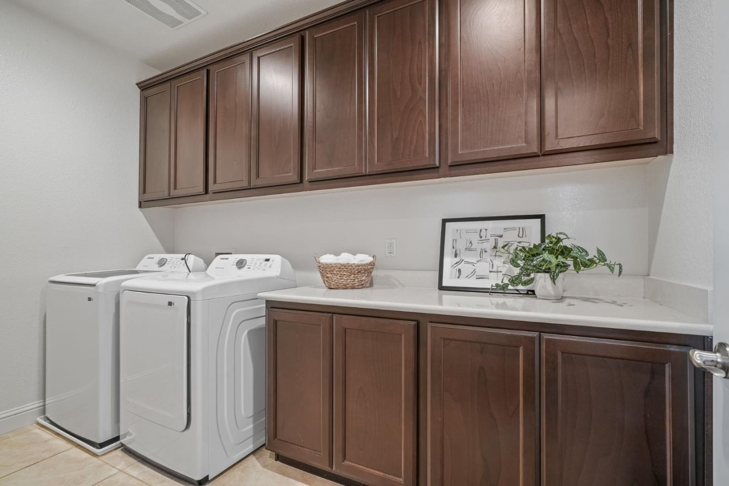 Detail Gallery Image 54 of 70 For 28784 Vista Grande Dr, Hayward,  CA 94544 - 4 Beds | 3 Baths