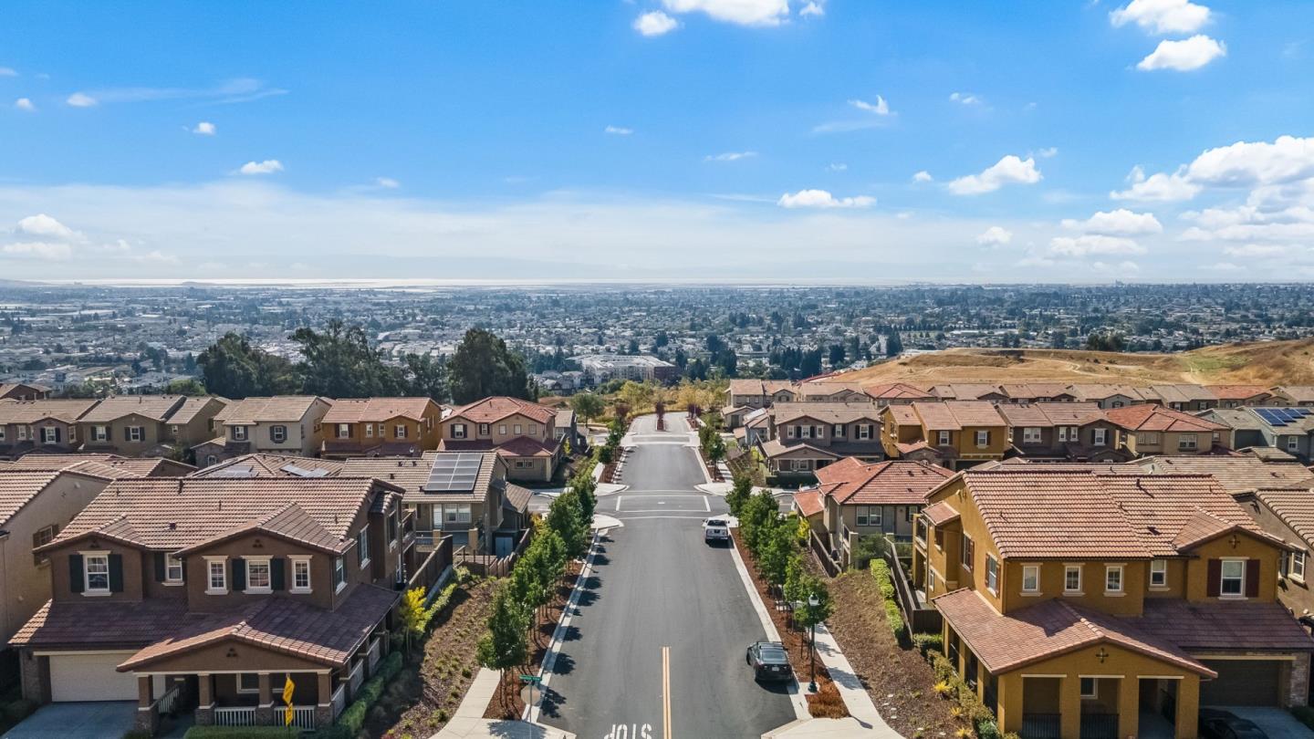 Detail Gallery Image 69 of 70 For 28784 Vista Grande Dr, Hayward,  CA 94544 - 4 Beds | 3 Baths