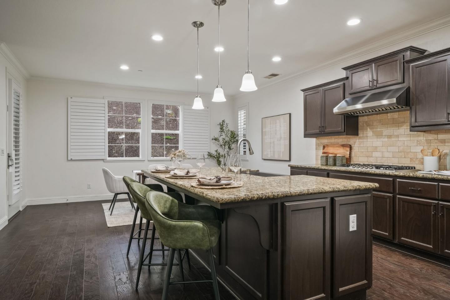 Detail Gallery Image 9 of 70 For 28784 Vista Grande Dr, Hayward,  CA 94544 - 4 Beds | 3 Baths