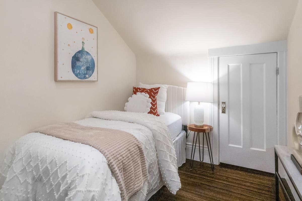 Detail Gallery Image 14 of 44 For 795 Dolores St, San Francisco,  CA 94110 - 3 Beds | 2 Baths