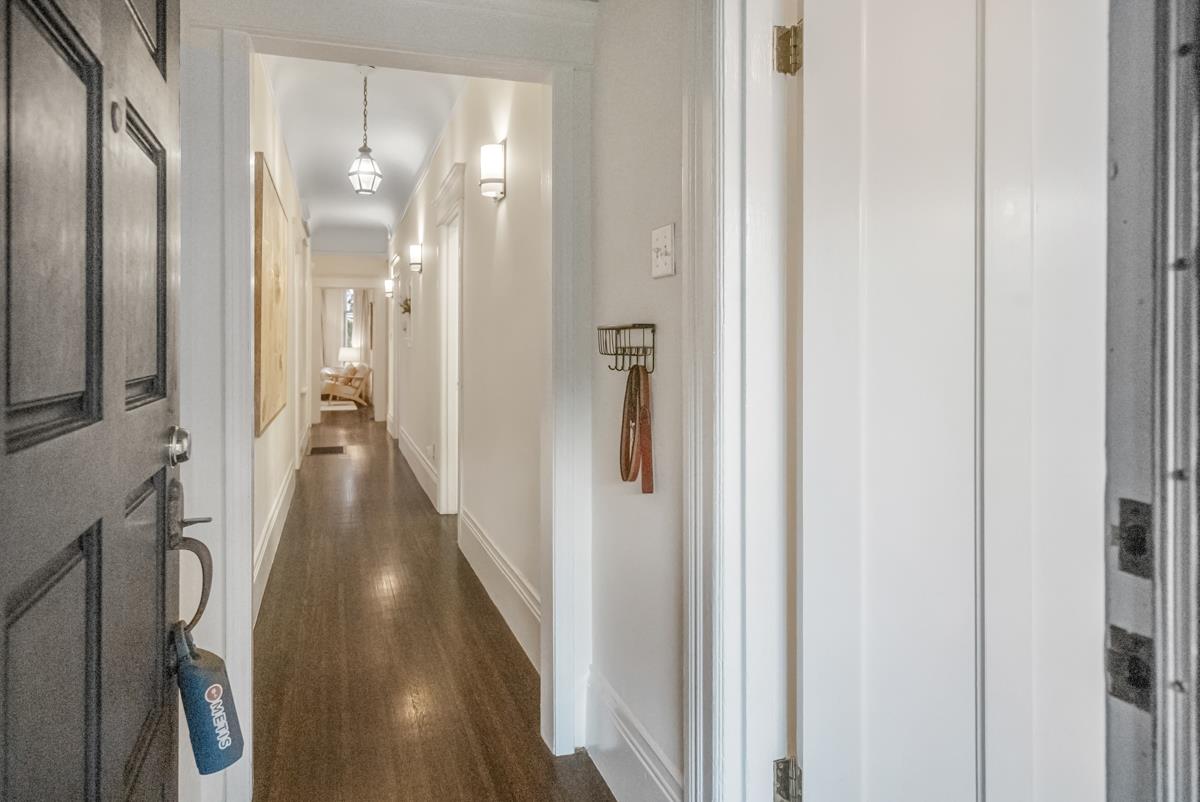 Detail Gallery Image 4 of 44 For 795 Dolores St, San Francisco,  CA 94110 - 3 Beds | 2 Baths