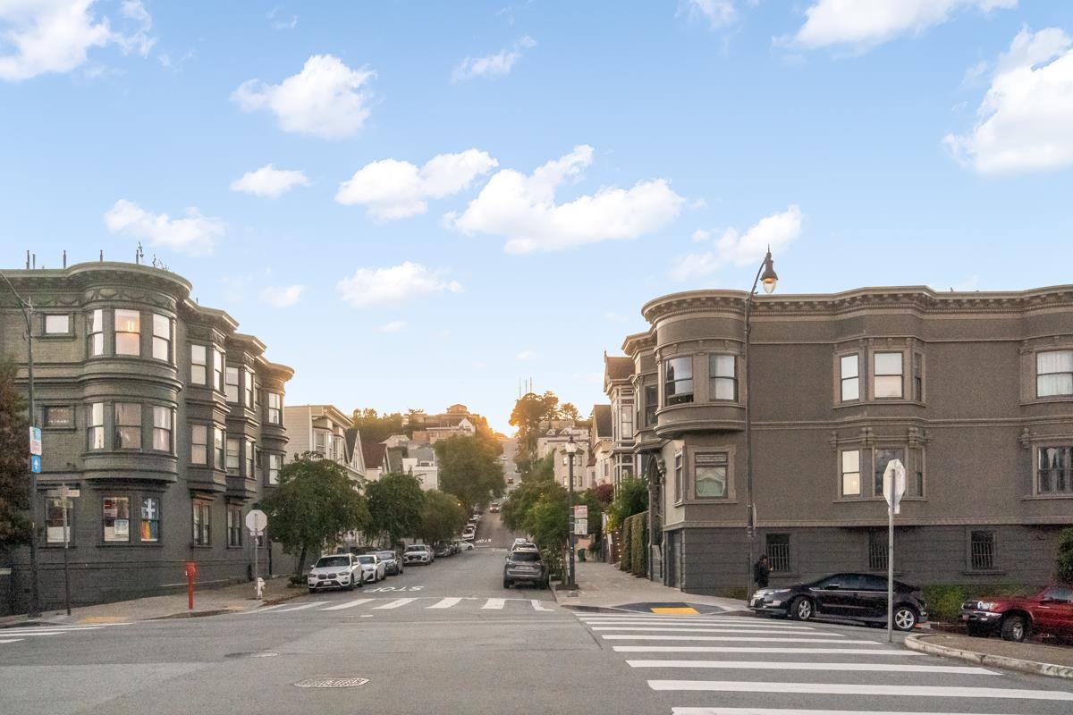 Detail Gallery Image 44 of 44 For 795 Dolores St, San Francisco,  CA 94110 - 3 Beds | 2 Baths