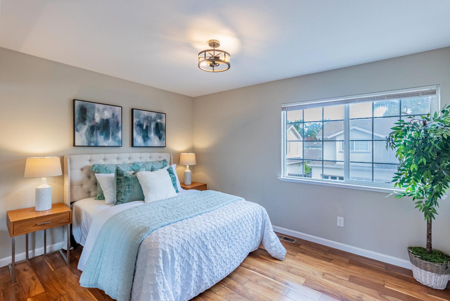 Detail Gallery Image 25 of 36 For 530 Devonshire Ct, Mountain View,  CA 94043 - 3 Beds | 2/1 Baths