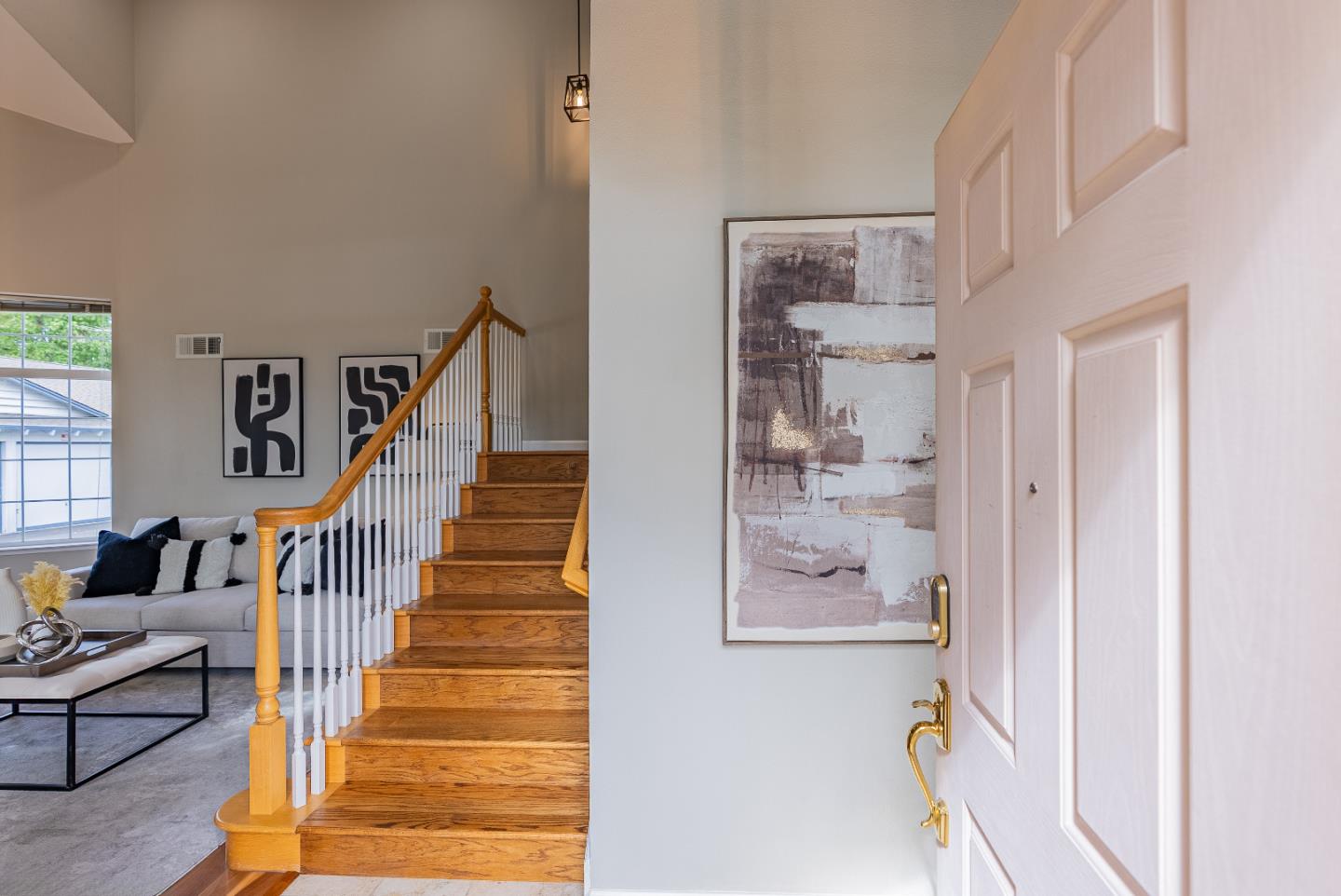 Detail Gallery Image 3 of 36 For 530 Devonshire Ct, Mountain View,  CA 94043 - 3 Beds | 2/1 Baths