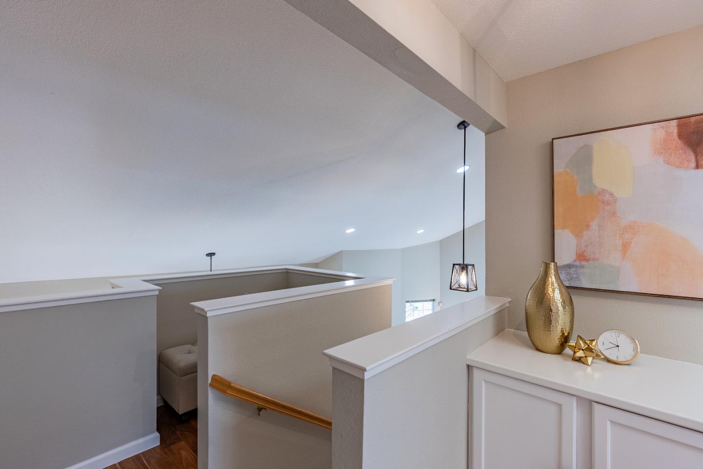 Detail Gallery Image 31 of 36 For 530 Devonshire Ct, Mountain View,  CA 94043 - 3 Beds | 2/1 Baths