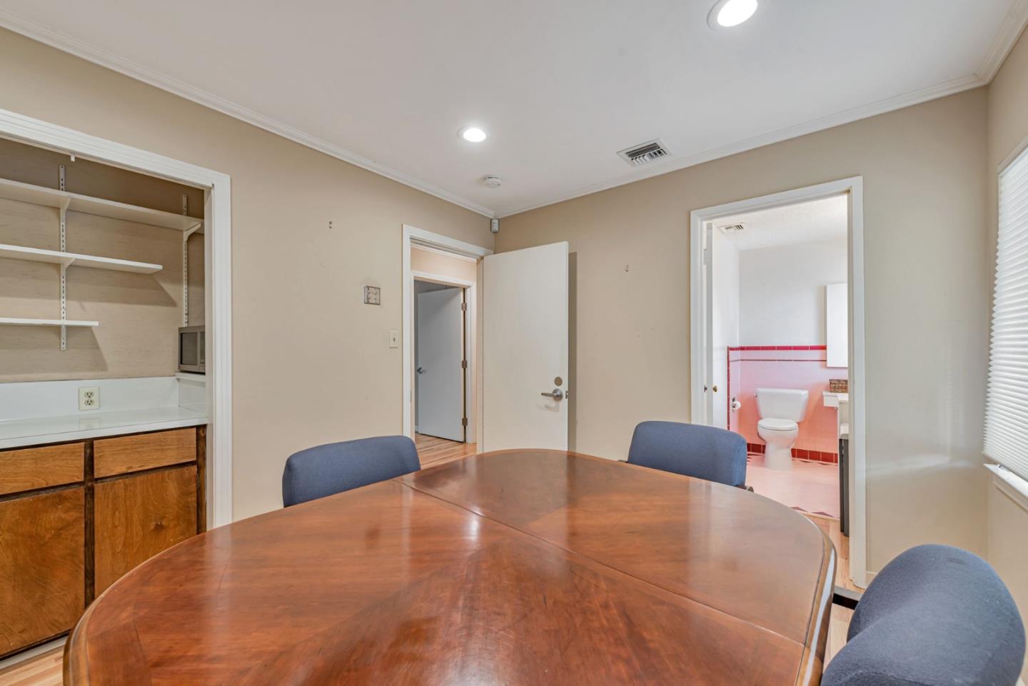 Detail Gallery Image 19 of 48 For 241 S San Antonio Rd, Los Altos,  CA 94022 - – Beds | – Baths