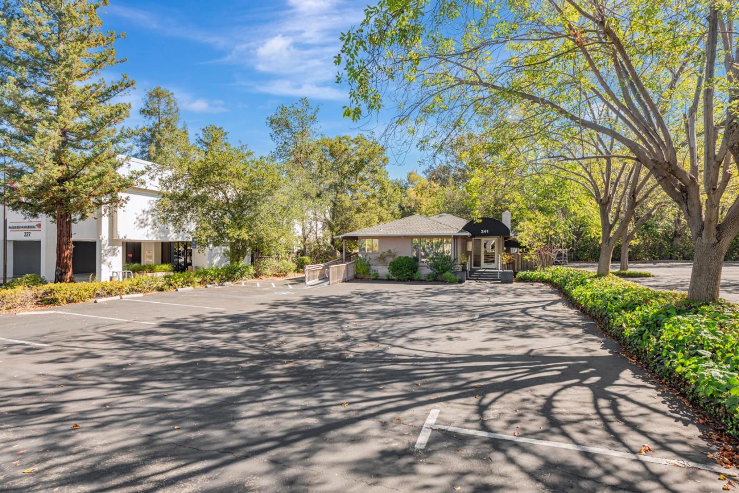 Detail Gallery Image 3 of 48 For 241 S San Antonio Rd, Los Altos,  CA 94022 - – Beds | – Baths