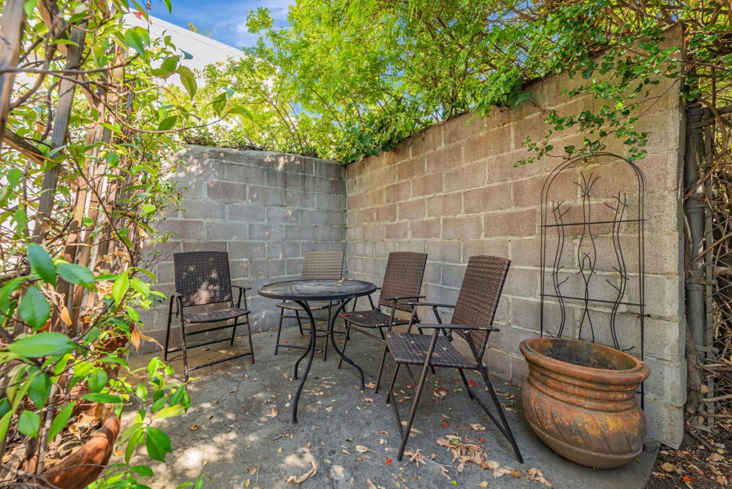 Detail Gallery Image 45 of 48 For 241 S San Antonio Rd, Los Altos,  CA 94022 - – Beds | – Baths