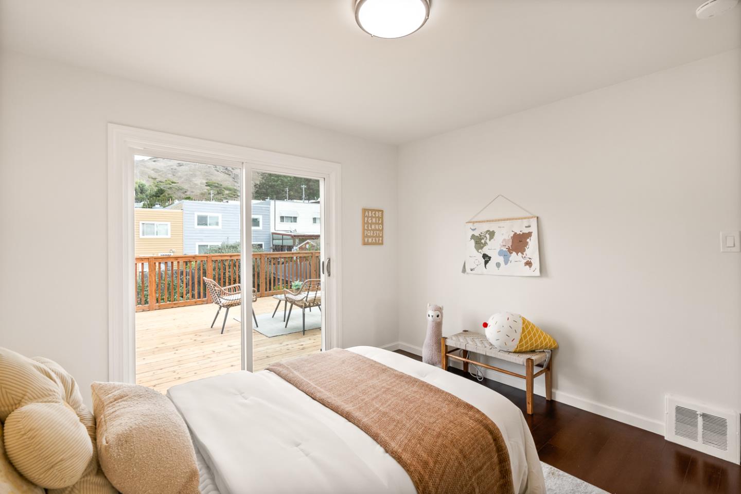 Detail Gallery Image 15 of 36 For 615 Florence St, Daly City,  CA 94014 - 2 Beds | 1 Baths