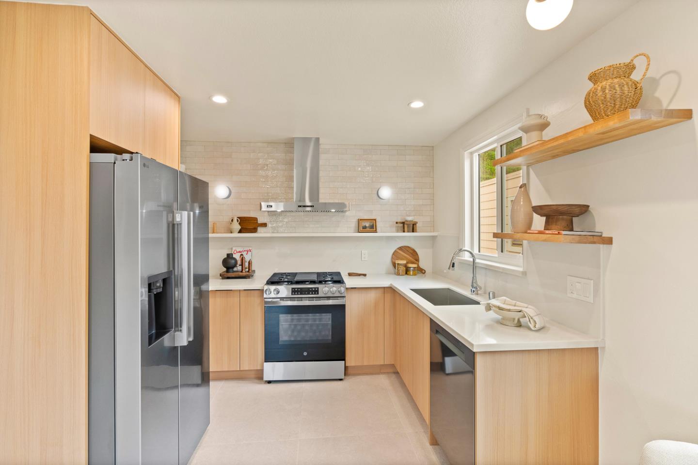 Detail Gallery Image 14 of 46 For 130 Morton Dr, Daly City,  CA 94015 - 3 Beds | 2 Baths