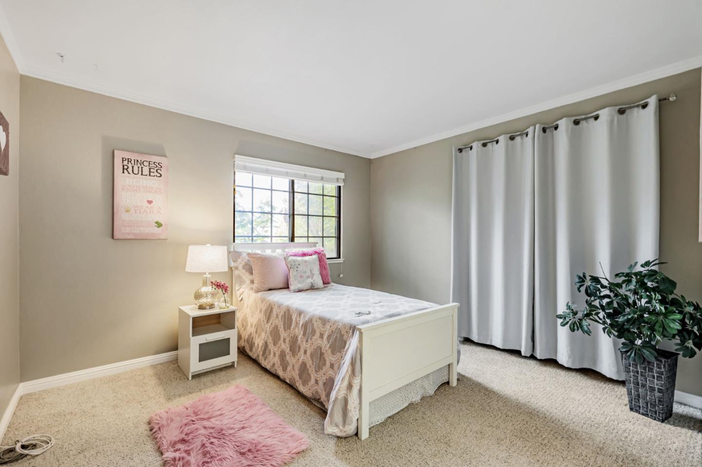 Detail Gallery Image 21 of 38 For 175 Evandale Ave #2,  Mountain View,  CA 94043 - 2 Beds | 2/1 Baths