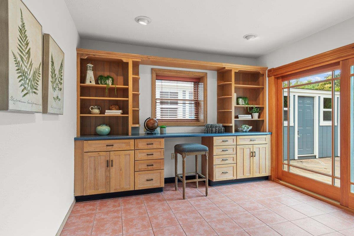 Detail Gallery Image 19 of 51 For 1568 Mizzen Ln, Half Moon Bay,  CA 94019 - 4 Beds | 3 Baths