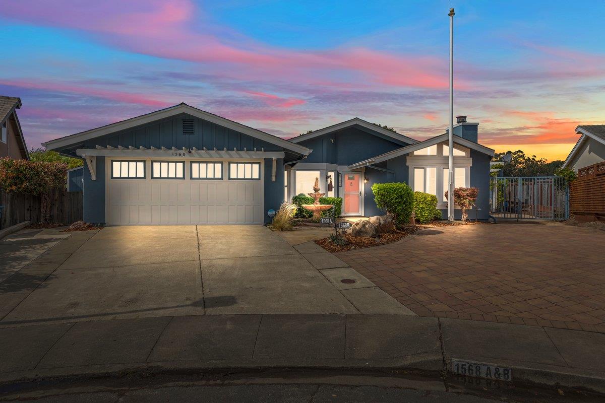 Detail Gallery Image 7 of 51 For 1568 Mizzen Ln, Half Moon Bay,  CA 94019 - 4 Beds | 3 Baths