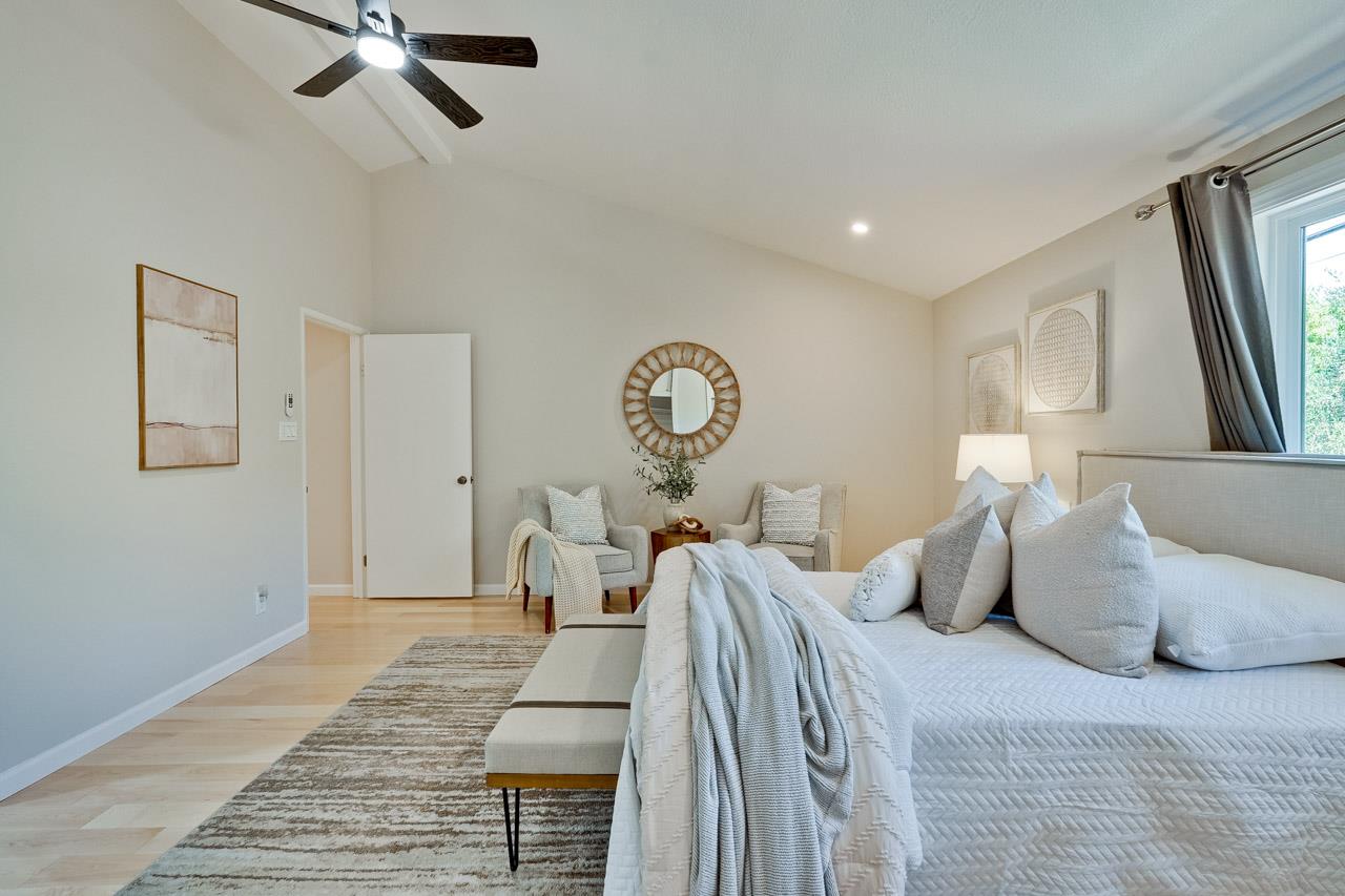 Detail Gallery Image 33 of 95 For 1590 Vineyard Dr, Los Altos,  CA 94024 - 5 Beds | 3 Baths