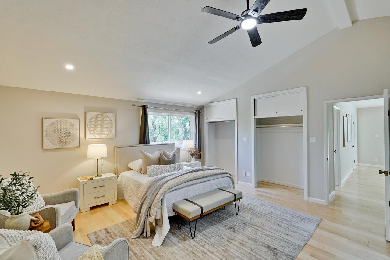 Detail Gallery Image 34 of 95 For 1590 Vineyard Dr, Los Altos,  CA 94024 - 5 Beds | 3 Baths