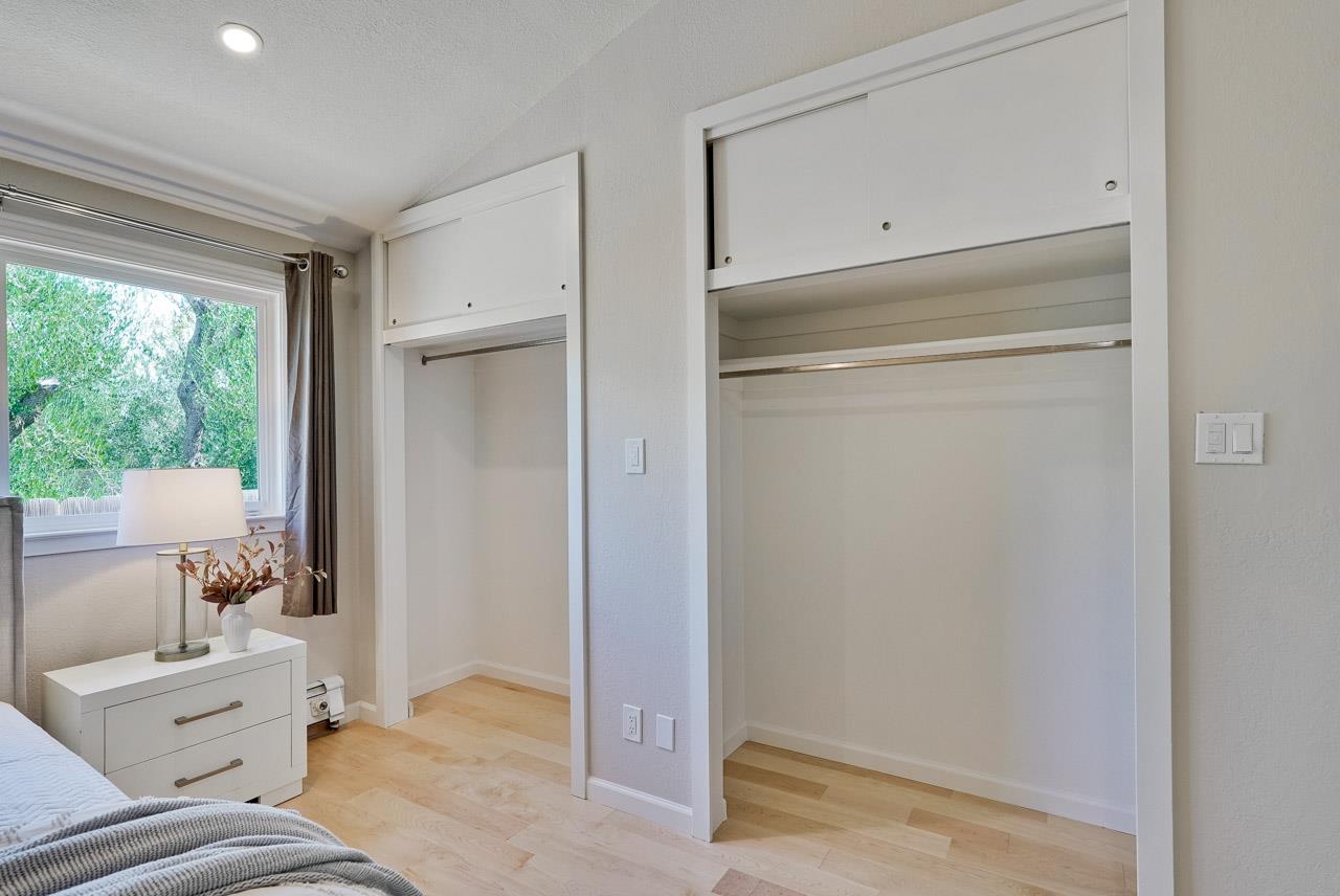 Detail Gallery Image 35 of 95 For 1590 Vineyard Dr, Los Altos,  CA 94024 - 5 Beds | 3 Baths