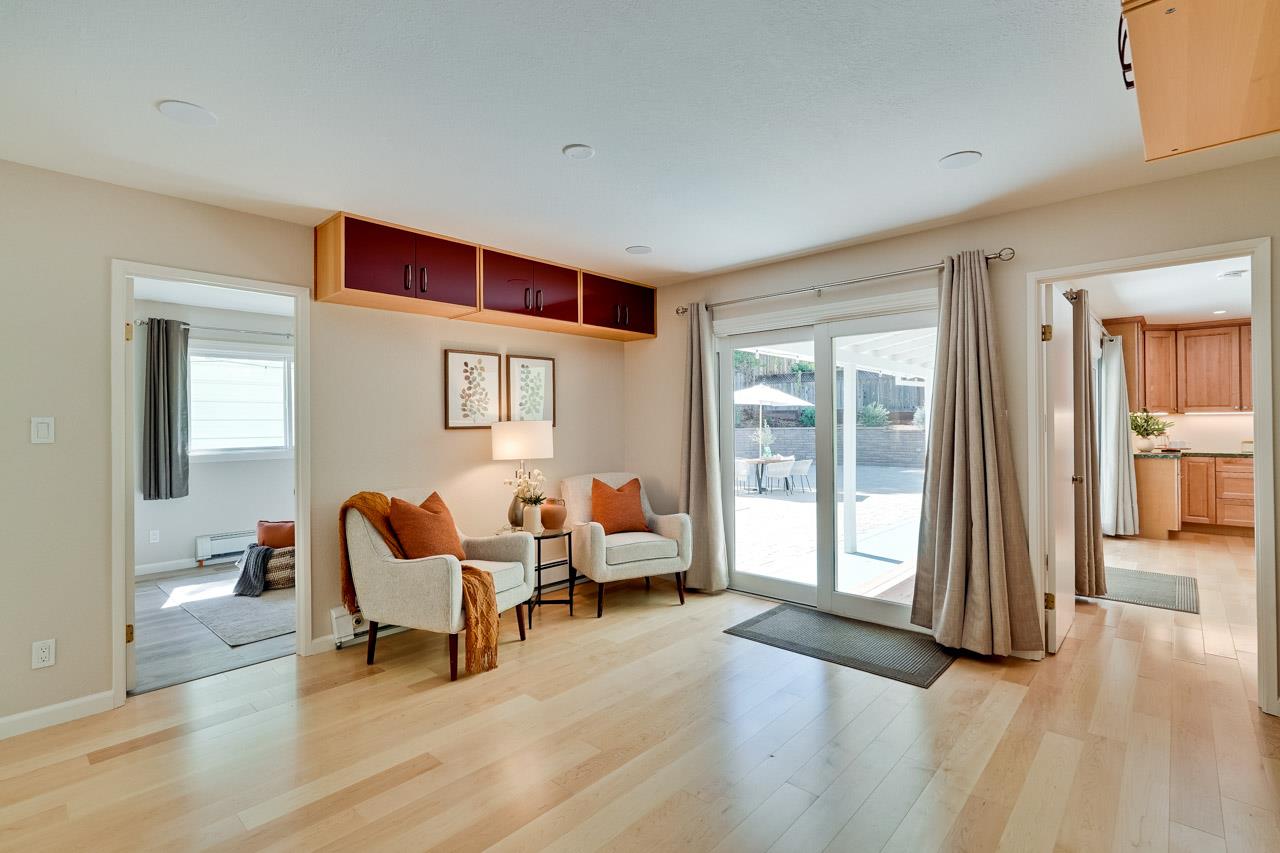 Detail Gallery Image 41 of 95 For 1590 Vineyard Dr, Los Altos,  CA 94024 - 5 Beds | 3 Baths