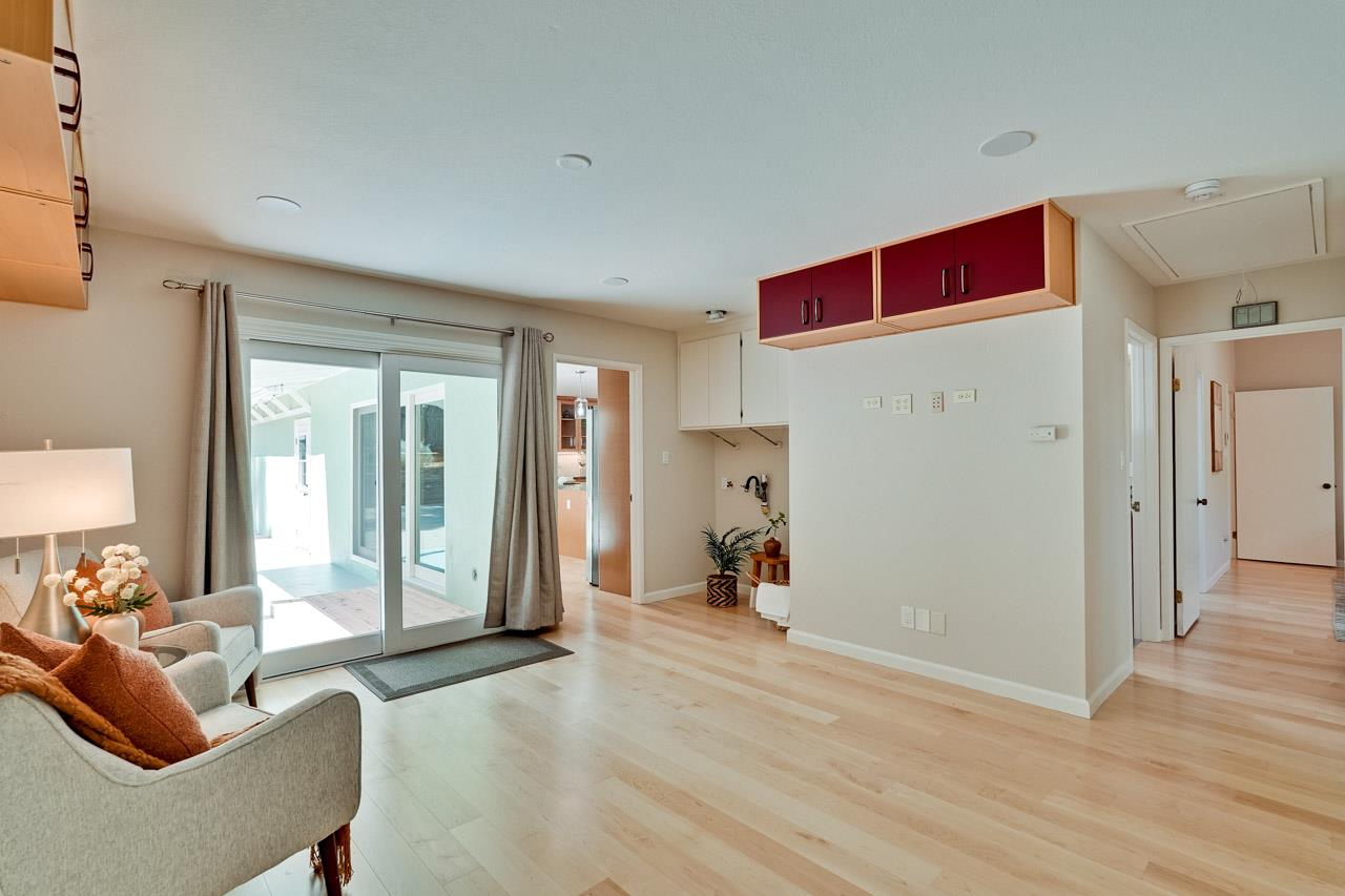 Detail Gallery Image 42 of 95 For 1590 Vineyard Dr, Los Altos,  CA 94024 - 5 Beds | 3 Baths