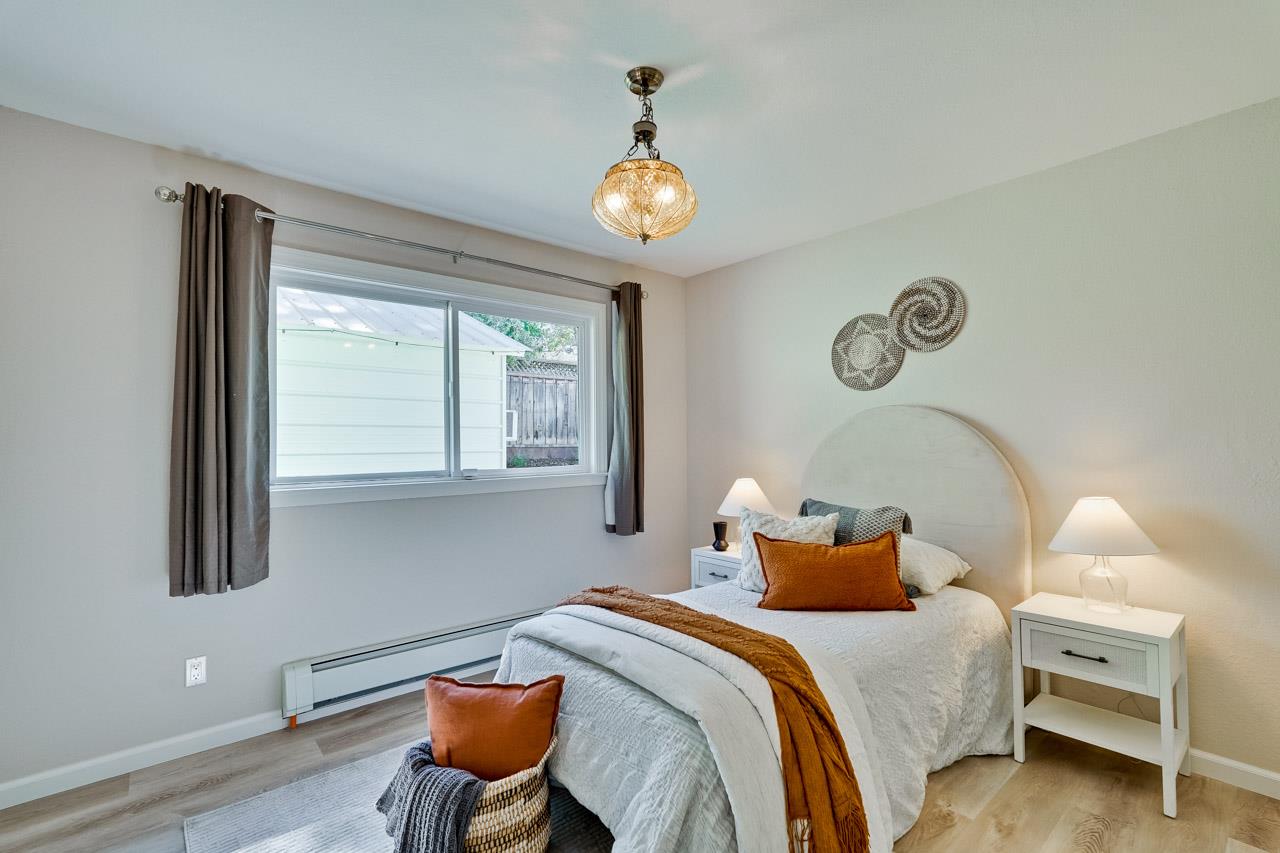 Detail Gallery Image 43 of 95 For 1590 Vineyard Dr, Los Altos,  CA 94024 - 5 Beds | 3 Baths