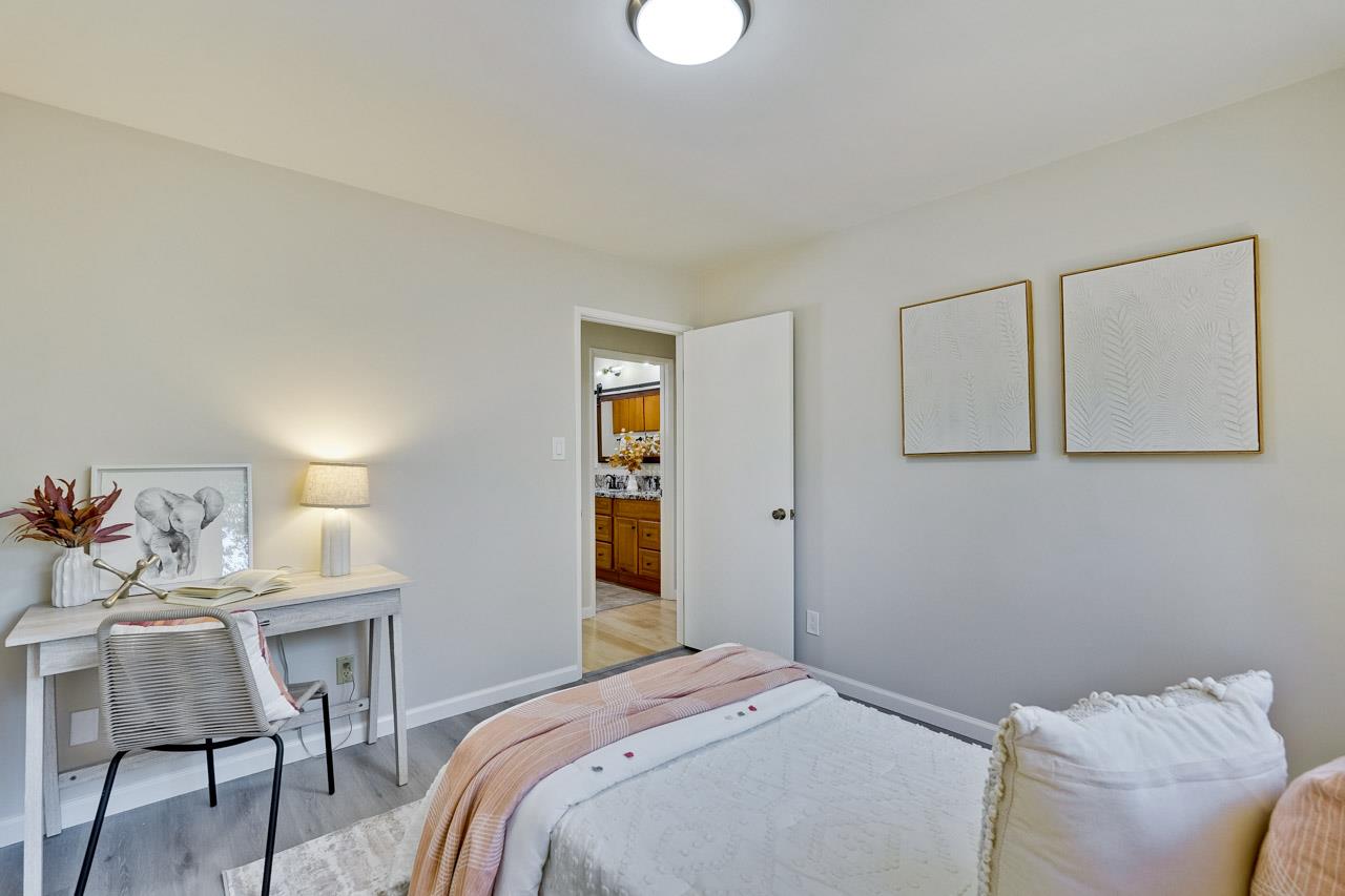 Detail Gallery Image 57 of 95 For 1590 Vineyard Dr, Los Altos,  CA 94024 - 5 Beds | 3 Baths