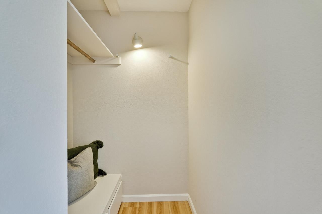 Detail Gallery Image 68 of 95 For 1590 Vineyard Dr, Los Altos,  CA 94024 - 5 Beds | 3 Baths