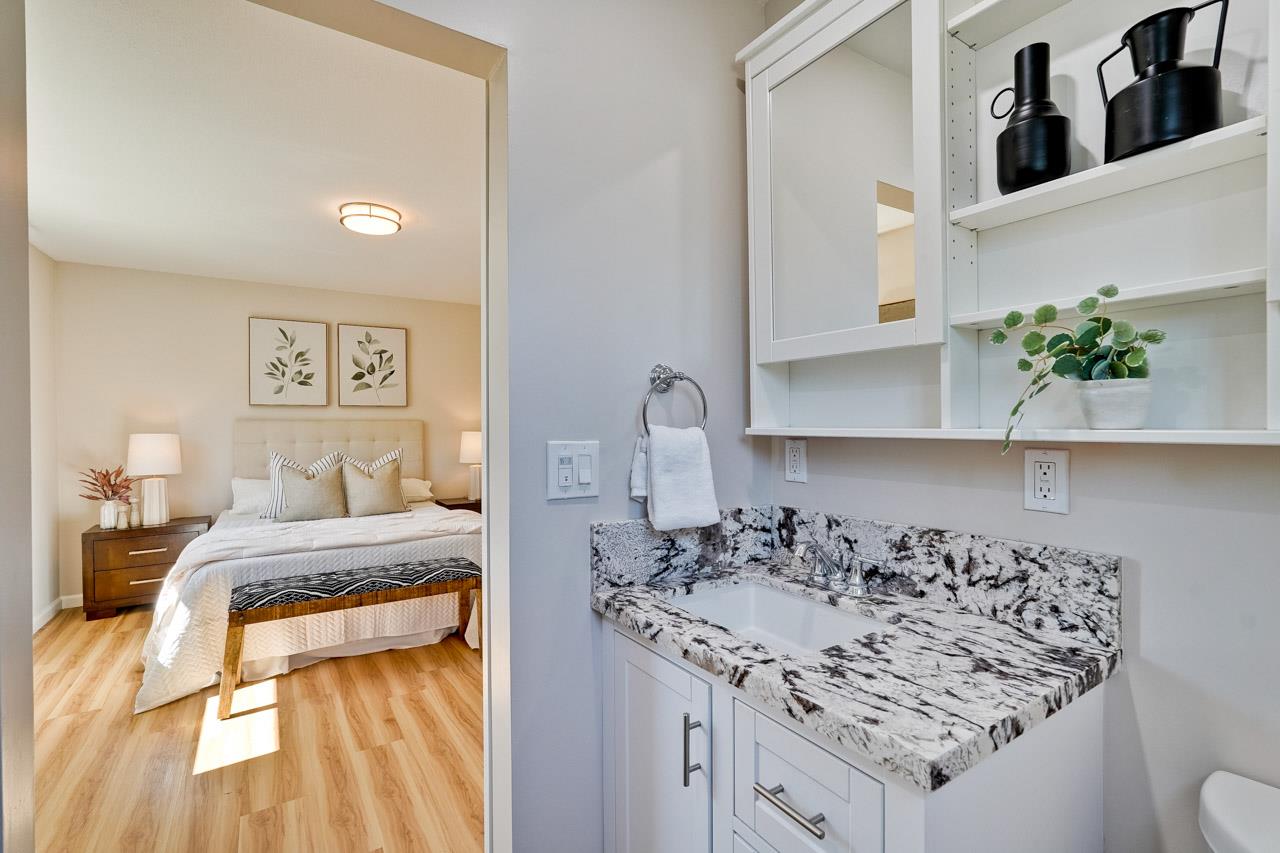 Detail Gallery Image 79 of 95 For 1590 Vineyard Dr, Los Altos,  CA 94024 - 5 Beds | 3 Baths