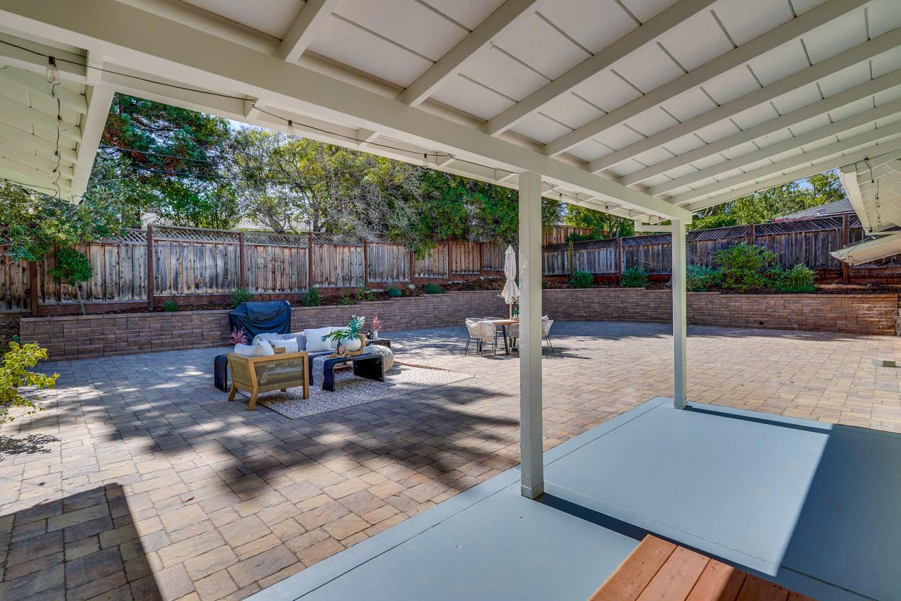 Detail Gallery Image 81 of 95 For 1590 Vineyard Dr, Los Altos,  CA 94024 - 5 Beds | 3 Baths