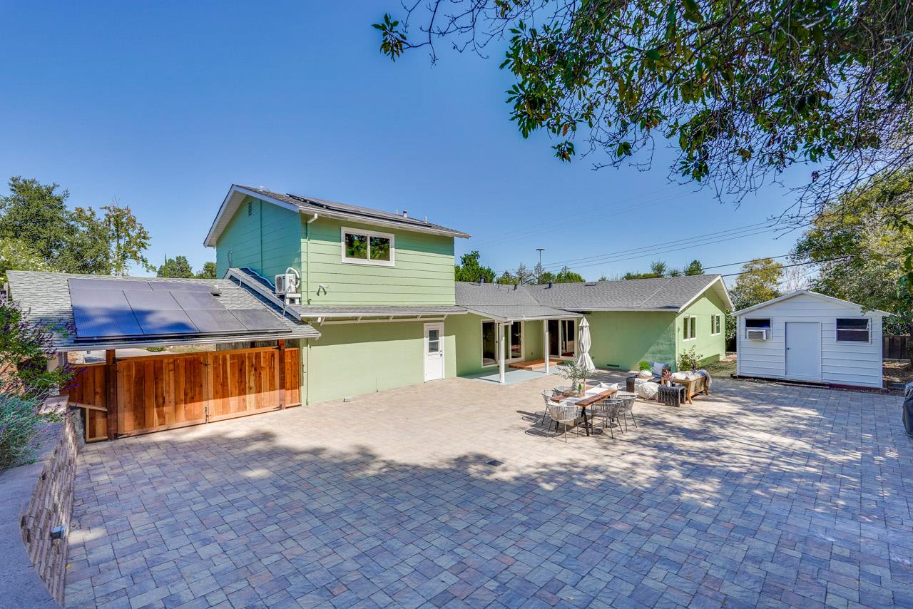 Detail Gallery Image 84 of 95 For 1590 Vineyard Dr, Los Altos,  CA 94024 - 5 Beds | 3 Baths