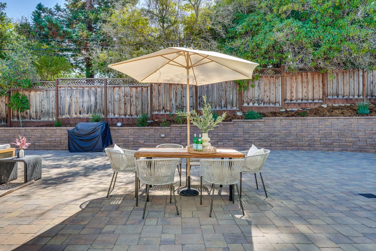 Detail Gallery Image 85 of 95 For 1590 Vineyard Dr, Los Altos,  CA 94024 - 5 Beds | 3 Baths