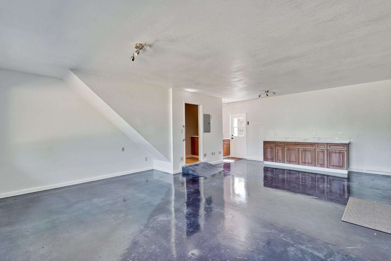 Detail Gallery Image 93 of 95 For 1590 Vineyard Dr, Los Altos,  CA 94024 - 5 Beds | 3 Baths