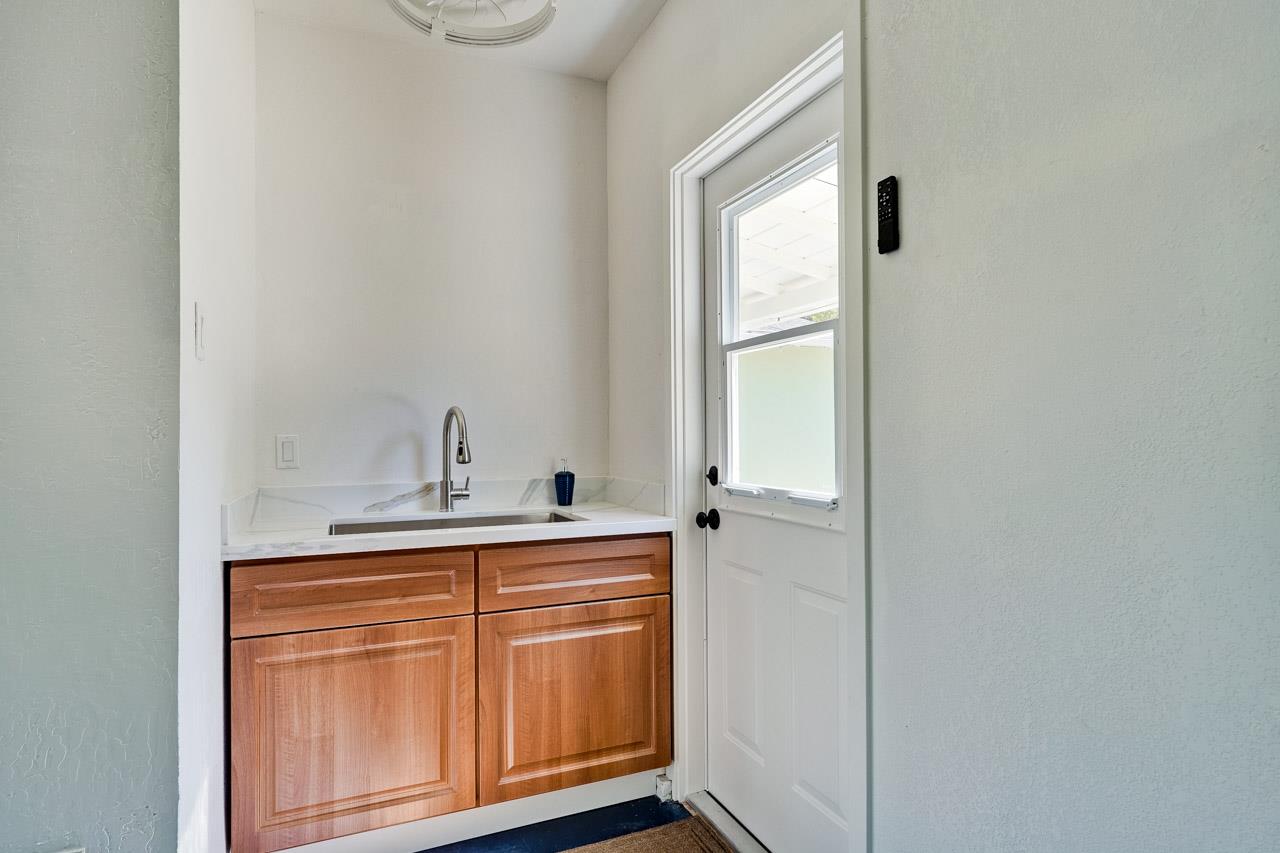 Detail Gallery Image 95 of 95 For 1590 Vineyard Dr, Los Altos,  CA 94024 - 5 Beds | 3 Baths