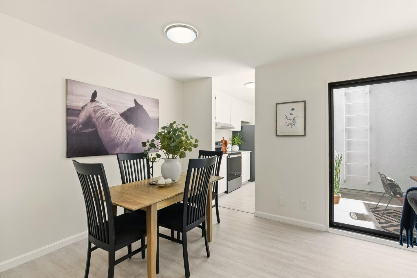 Detail Gallery Image 7 of 27 For 1919 Alameda De Las Pulgas #126,  San Mateo,  CA 94403 - 1 Beds | 1 Baths