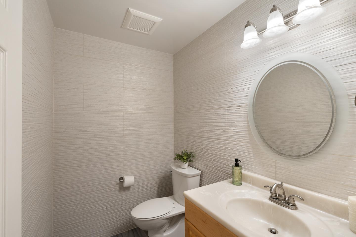 Detail Gallery Image 15 of 31 For 2679 Sean Ct, South San Francisco,  CA 94080 - 3 Beds | 2/1 Baths